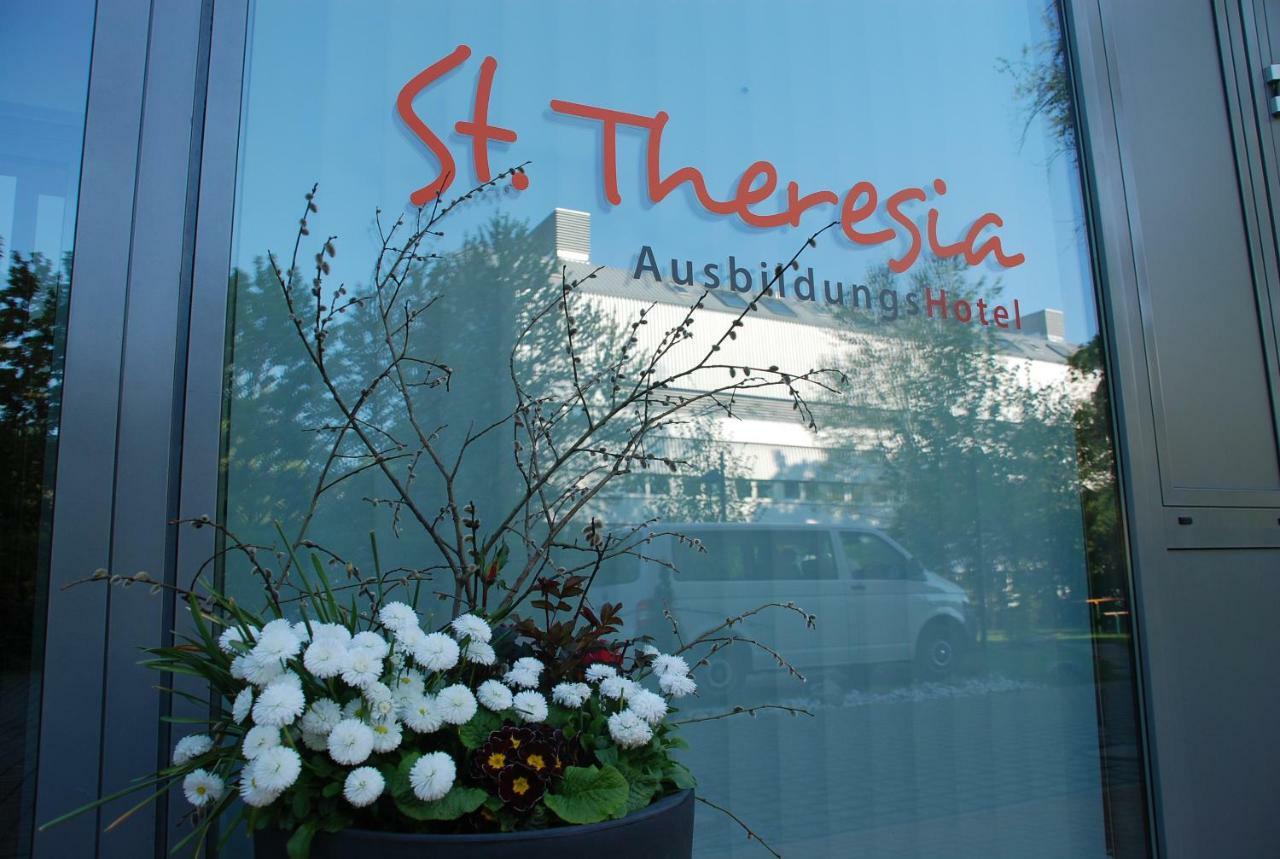 Ausbildungshotel St. Theresia Мюнхен Екстер'єр фото